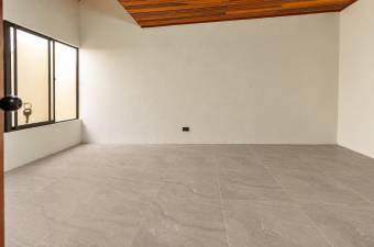 COMMERCIAL SPACE FOR RENT IN DOWNTOWN SANTA CRUZ