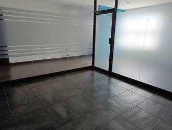 Alquiler de oficina con vista en centro comercial de Escazú #23-2992 GS