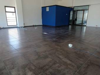 Alquiler de oficina con vista en centro comercial de Escazú #23-2992 GS