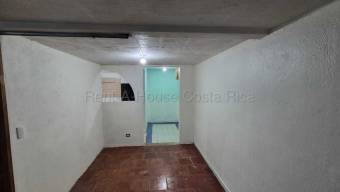 Venta de Apartamento en Condominio Montemar, Colima de Tibás. RAH 27-729