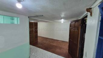 Venta de Apartamento en Condominio Montemar, Colima de Tibás. RAH 27-729