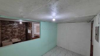 Venta de Apartamento en Condominio Montemar, Colima de Tibás. RAH 27-729