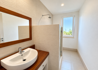 Casa de lujo en venta en condominio ubicado en Río Oro, Santa Ana.