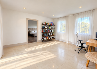 Casa de lujo en venta en condominio ubicado en Río Oro, Santa Ana.