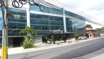 Se alquila local comercial en Sanchez Curridabat 24-1304