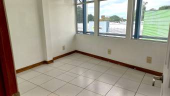 Se alquila local comercial en Sanchez Curridabat 24-1304