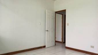 Se alquila local comercial en Sanchez Curridabat 24-1304