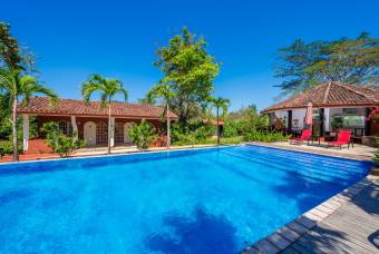 10 Rental Units & 3 Pools