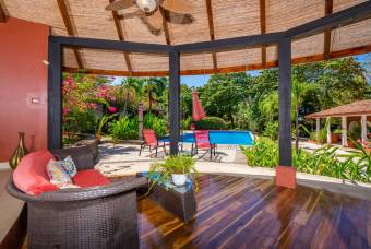 10 Rental Units & 3 Pools