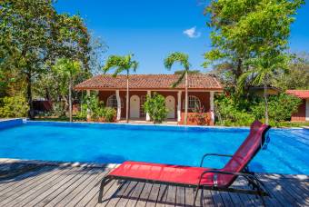 10 Rental Units & 3 Pools
