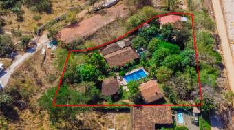 10 Rental Units & 3 Pools