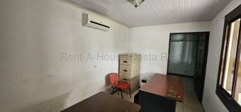 Venta de Lote  5 BODEGAS Y 3 CASAS en La Guácima de Alajuela. RAH 27-916