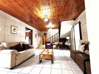 Venta de Casa Comercial en Oreamuno-Potrero Cerrado, Cartago. RAH 27-915 Venta de Casa Comercial en Oreamuno-Potrero Cerrado, Cartago. RAH 27-915