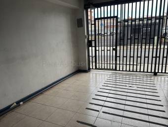 Venta de edificio de uso mixto con rentas activas en Barrio Morazán #26-2121 GS