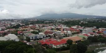 Oportunidad!!! Se vende lindo y amplio Apartamento en Curridabat Oportunidad!!! Se vende lindo y amplio Apartamento en Curridabat