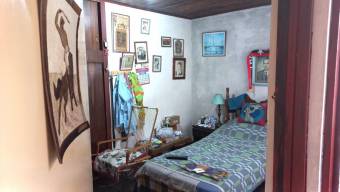 Se vende casa en San Vicente Moravia 25-47
