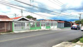 Se vende casa en San Vicente Moravia 25-47