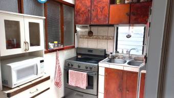 Se vende casa en San Vicente Moravia 25-47