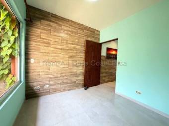 Venta de Casa en Grecia-Puente de Piedra. RAH 27-886