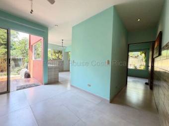 Venta de Casa en Grecia-Puente de Piedra. RAH 27-886