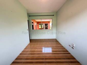 Venta de Casa en Grecia-Puente de Piedra. RAH 27-886