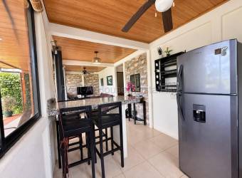 Cabaña cerca de La Fortuna Naturaleza, Descanso y Potencial Airbnb por US$130,000