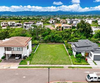 Lote 100% plano de 606 m2 a la venta en Ciudad Hacienda Los Reyes, en el exclusivo condominio Madero