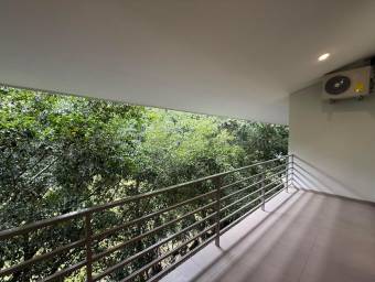 Se alquila apartamento en Pozos Santa Ana 27-754