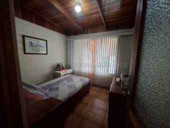 Se alquila casa en San Antonio Escazú 27-938
