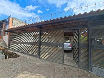 Se alquila casa en San Antonio Escazú 27-938