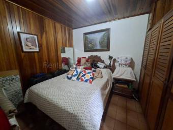 Se alquila casa en San Antonio Escazú 27-938