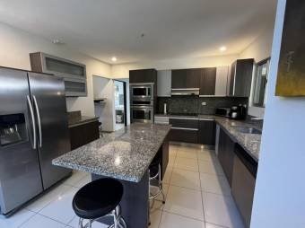 Alquiler de Casa AMUEBLADA en Condominio en Brasil de Mora-Colón. RAH 27-940