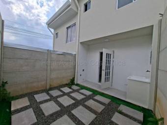 Alquiler de Casa de 2 Plantas en Desamparados. RAH 27-942