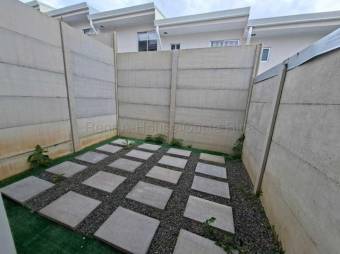 Alquiler de Casa de 2 Plantas en Desamparados. RAH 27-942