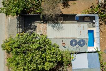 Casa en Venta Cerca de Tamarindo con Piscina Privada y Estudio Independiente