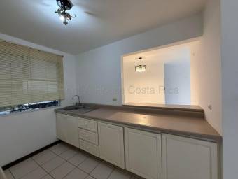 Se alquila casa La Trinidad Moravia 27-903