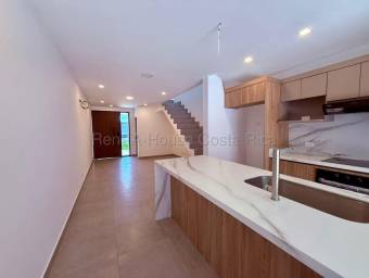 Se alquila apartamento en Ulloa Heredia 27-867 Se alquila apartamento en Ulloa Heredia 27-867