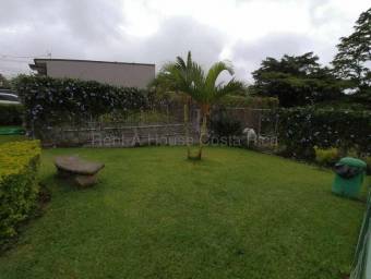 Se alquila apartamento en San Francisco Heredia 27-817