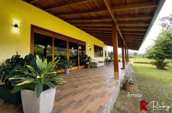 DONDE EL DISEÑO Y LA NATURALEZA SE ENCUENTRAN Guápiles, Pococí  Residencial privado