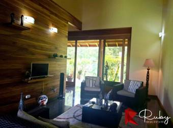 DONDE EL DISEÑO Y LA NATURALEZA SE ENCUENTRAN Guápiles, Pococí  Residencial privado