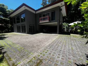 Casa en alquiller en colon