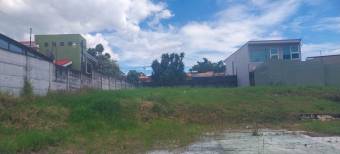 Lote esquinero uso mixto, San Pablo Heredia 1,112 mtrs2