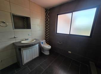 VENTA DE HERMOSA CASA EN MERCEDES NORTE, HEREDIA