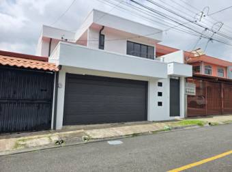 VENTA DE HERMOSA CASA EN MERCEDES NORTE, HEREDIA