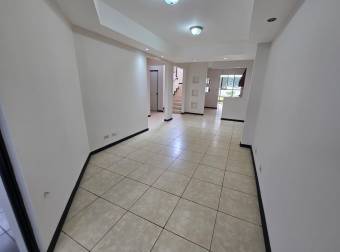 VENTA DE HERMOSA CASA EN MERCEDES NORTE, HEREDIA