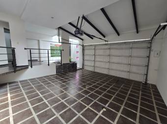 VENTA DE HERMOSA CASA EN MERCEDES NORTE, HEREDIA