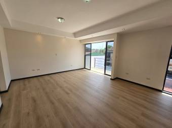 VENTA DE HERMOSA CASA EN MERCEDES NORTE, HEREDIA