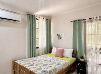 Propiedad en Venta con Dos Casas Independientes y Piscina Privada