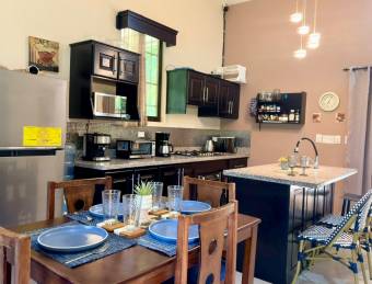Propiedad en Venta con Dos Casas Independientes y Piscina Privada
