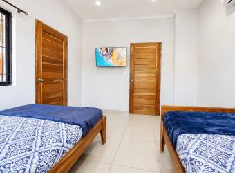 Propiedad en Venta con Dos Casas Independientes y Piscina Privada
